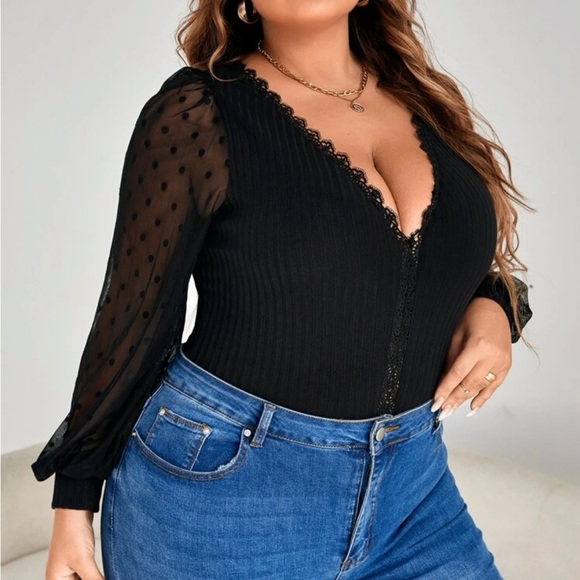 Plus size plunging V neckline polka dots mesh sleeve bodysuit - Picture 2 of 5